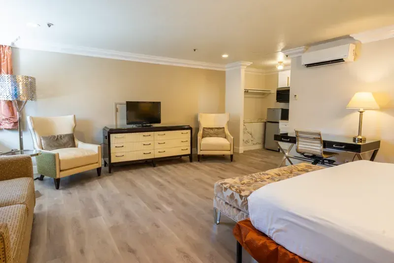 The King Studio Kitchenette at the Sands Inn &amp; Suites